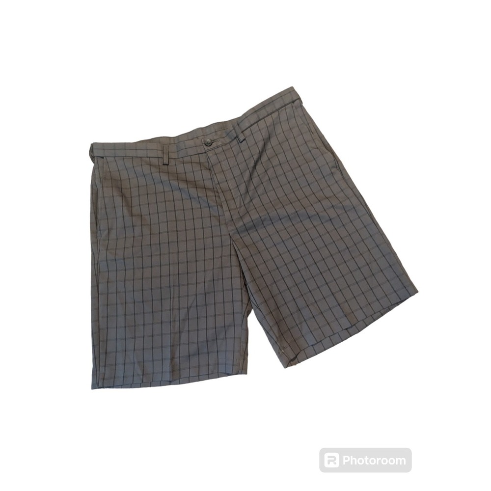 Haggar COOL 18 PRO FLAT FRONT Gray & Black Windowpane Print 9" Shorts Size 40